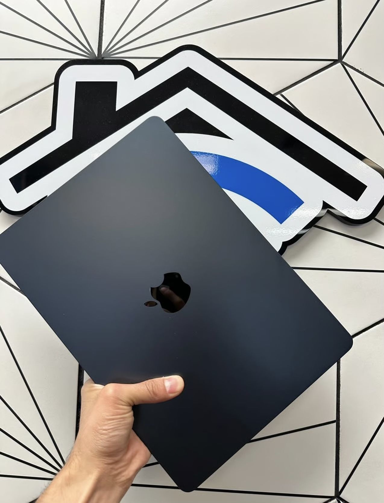 MacBook Air Midnight (13-inch, M4, 2025) 16GB 256 SSD With Apple Care Warranty