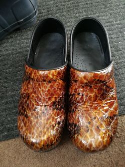Sanita size39