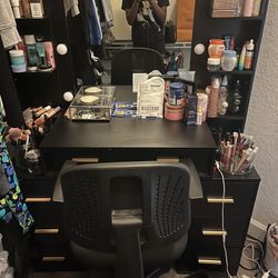 Make Up Vanity 