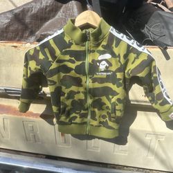 Bape Kids Size 100 Classic Camo Zip Up Sweater