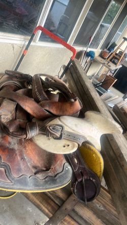 Western Leather Horse Saddle