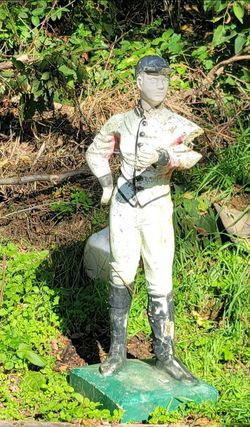 Vintage Cast Iron Lawn Jockey Statue
