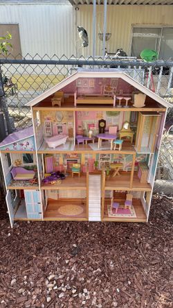 Doll House
