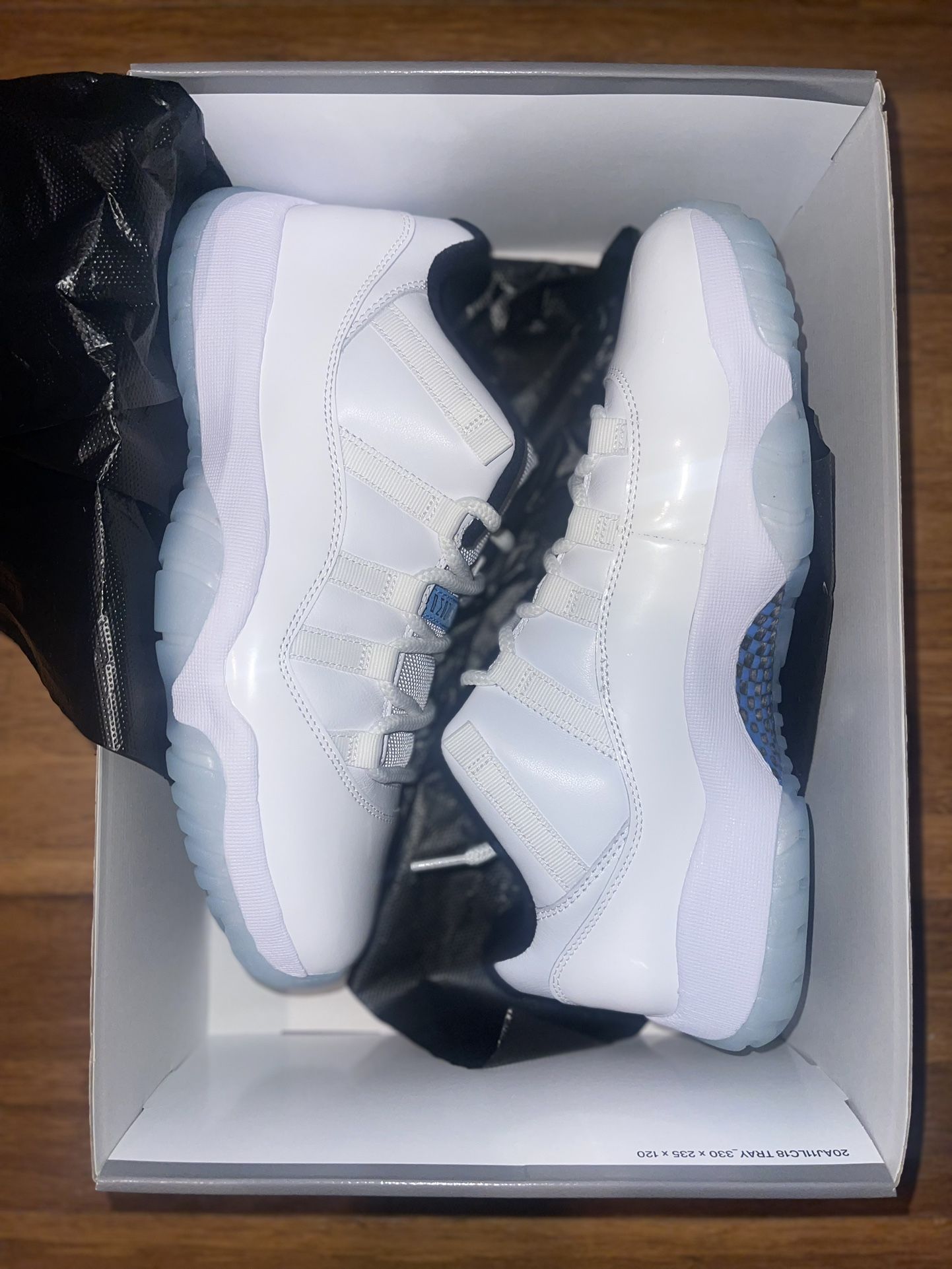 Jordan 11 Retro Low