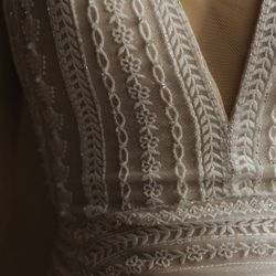 Wedding dress: Julie Vino, Leticia from the 2019 Collection 