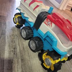 Paw patrol rescue car