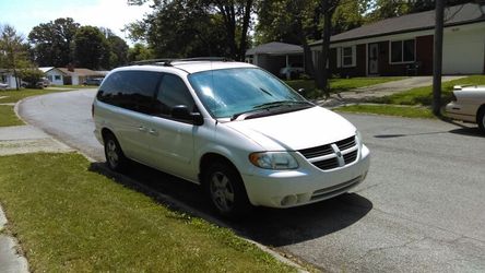 2005 Dodge Caravan