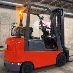 TOYOTA M7 forklift for sale EXCELLENT condition 