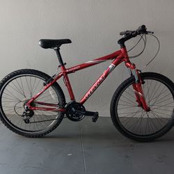BICYCLE GIANT 24 SPEED EXCELLENT CONDITIONS 