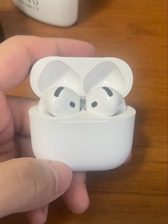 Airpod 4 ANC
