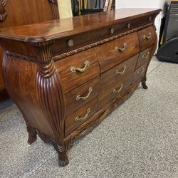 Long Dresser With Mirror 