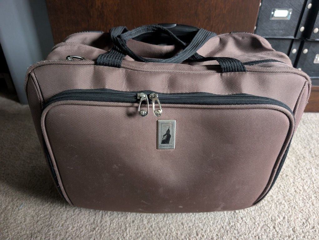 TSA-approved Carry-on Laptop Bag