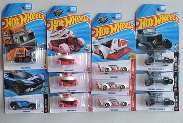 Hot Wheels die-cast regular treasure hunts