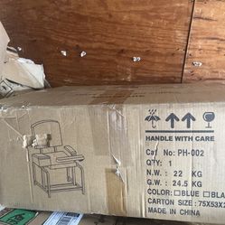 Medycare Phlebotomy Chair for Blood Drawing Treatment Room（