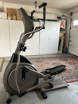 Horizon Fitness elliptical cross trainer