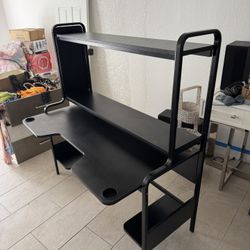 Computer Desktop. Good Conditions!