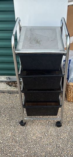 Storage bin