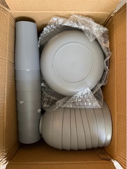 Plastic Cups, Plates, and Bowls