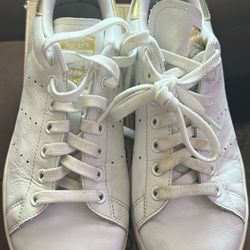 White Adidas Stan Smith