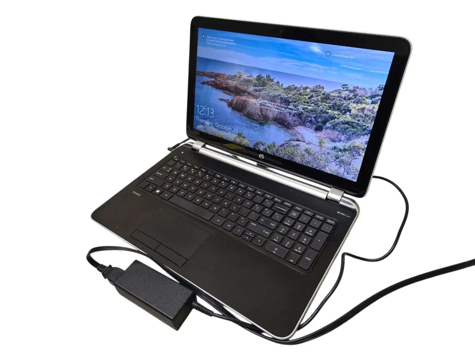 HP Pavilion 15-n225nr 15" Laptop AMD A10-5745M 2.1GHz 8GB Ram 750GB Windows 10