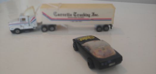 Set Of COLLECTIBLE CAR TOYS 