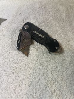 Husky box cutter