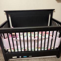 Black Wood Crib