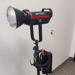 Aputure 300d II LED Video Light - Complete Kit - Excellent Condition