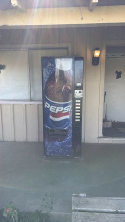 Soda machine in good condition everything is working good