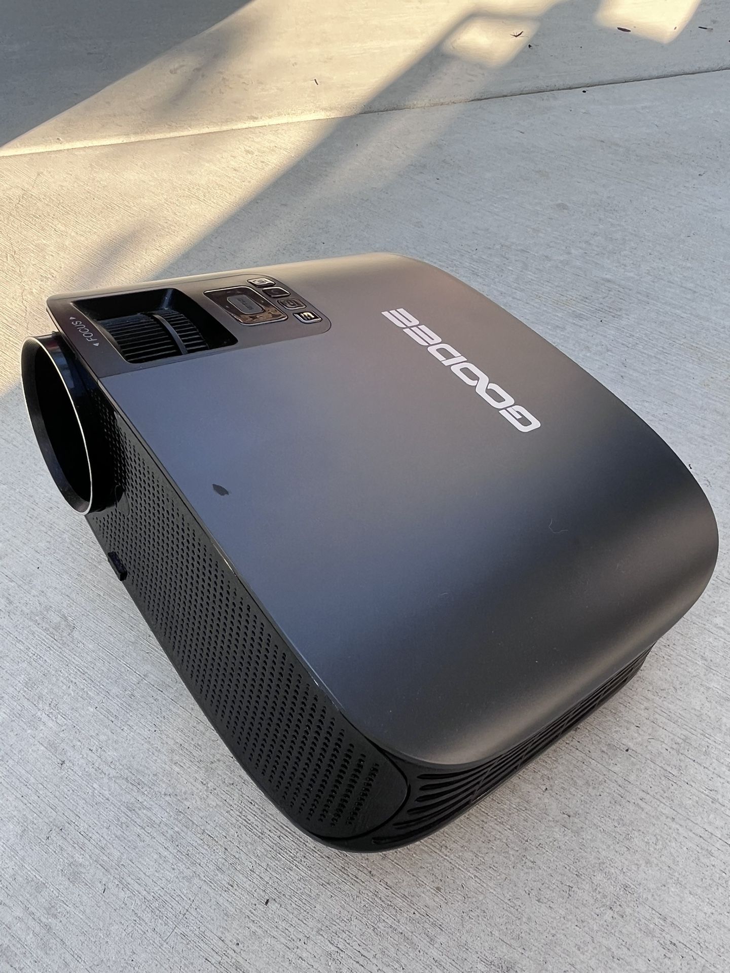 GooDee Projector, 2023 Dolby Native 1080P Video Projector, 15000L Outdoor Movie Projector, 230" Supported Home Projector, Compatible with Fire TV Stic