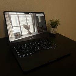 Refurbished 13-inch MacBook Air Apple M2 Chip with 8-Core CPU and 8-Core GPU - Midnight