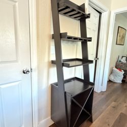 Bar And Wine Storage 