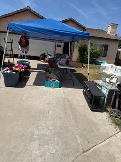 Moving sale