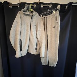 Grey Nike Tech Full Set