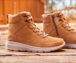 Skechers On-the-GO Glacial Ultra Serene Dream Boots Brown Suede Women 7.5