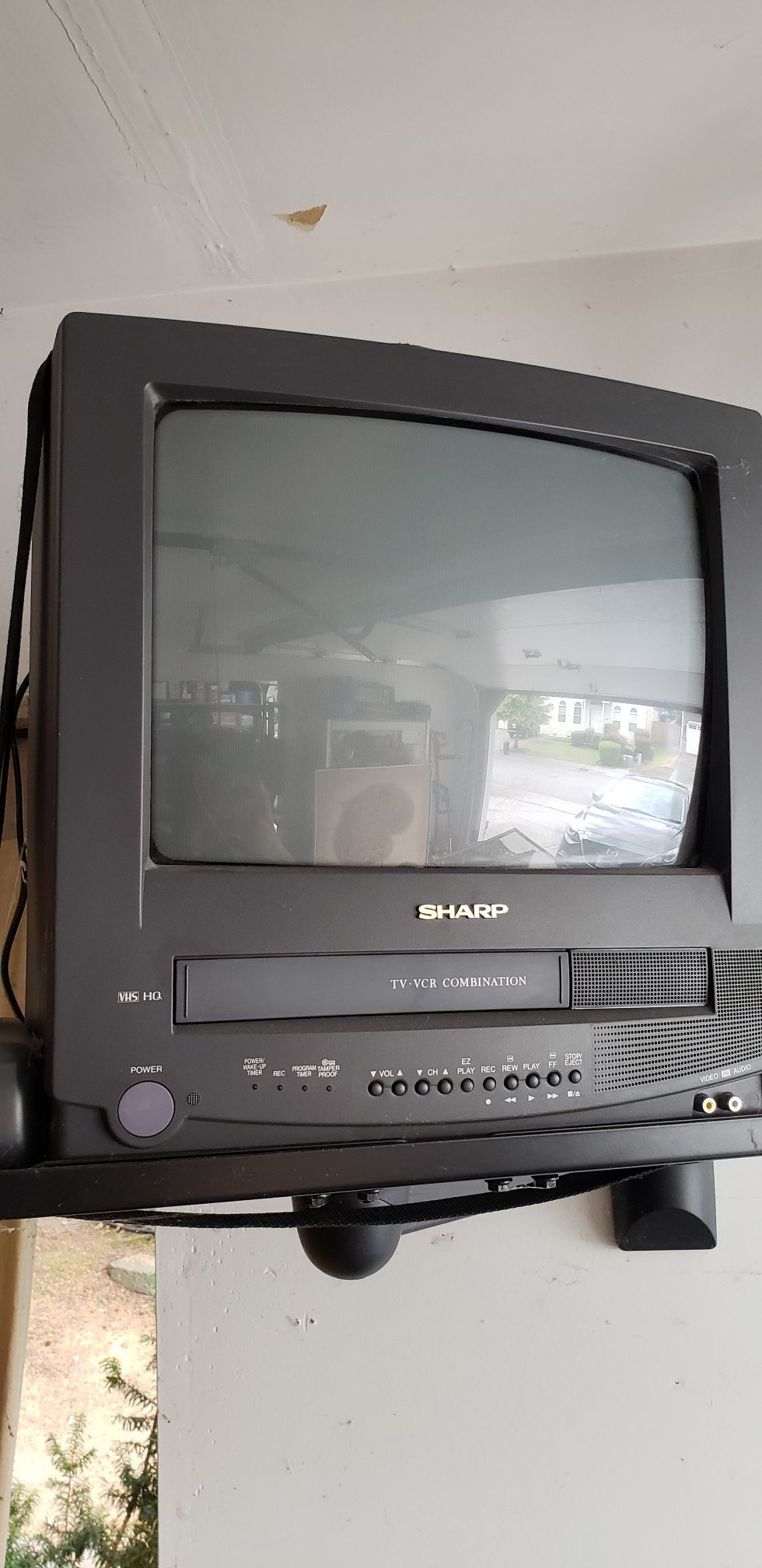 Sharp TV/VCR with Remote and Wall Mount
