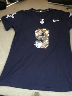Dallas woman’s jersey large
