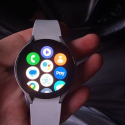 Galaxy Smart Watch 4