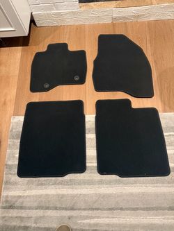 Mercedes-Benz ML GL Class OEM Floor Mats 2006-2011 Black - Set of 4 Like New