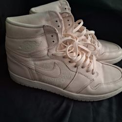 Nike Air Jordan 1 Retro High OG Guava Ice