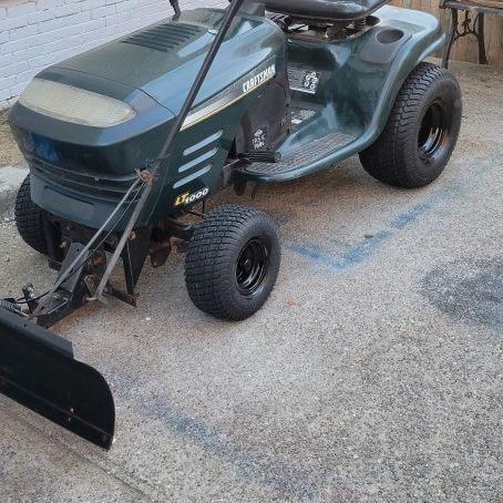 19.5 hp craftsman tractor with plow $550 Need Gone