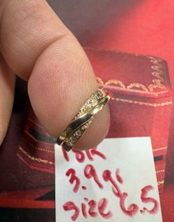 18K Solid Gold Wedding Ring CUBIC ZIRCONIUM STONES 3.9Gr Size 6.5