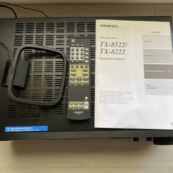 Onkyo TX 8222 2 Channel  Stereo Receiver Excellent Condition W/ Antenna Manual