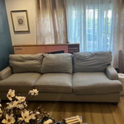 Free Couch ( Pick up ) 