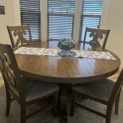 dinning/dinner table/comedor