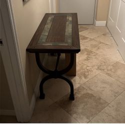 End table with matching TV/sofa table