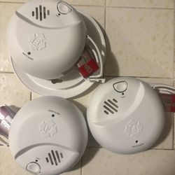 First Alert Smoke Alarm 