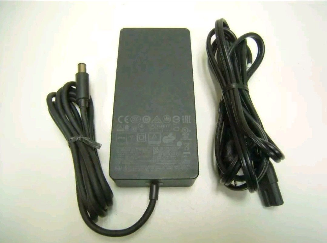 Microsoft Genuine Power Adapter