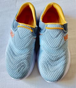 Tenis hoka size 9 de mujer