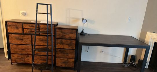 Chest of drawers set